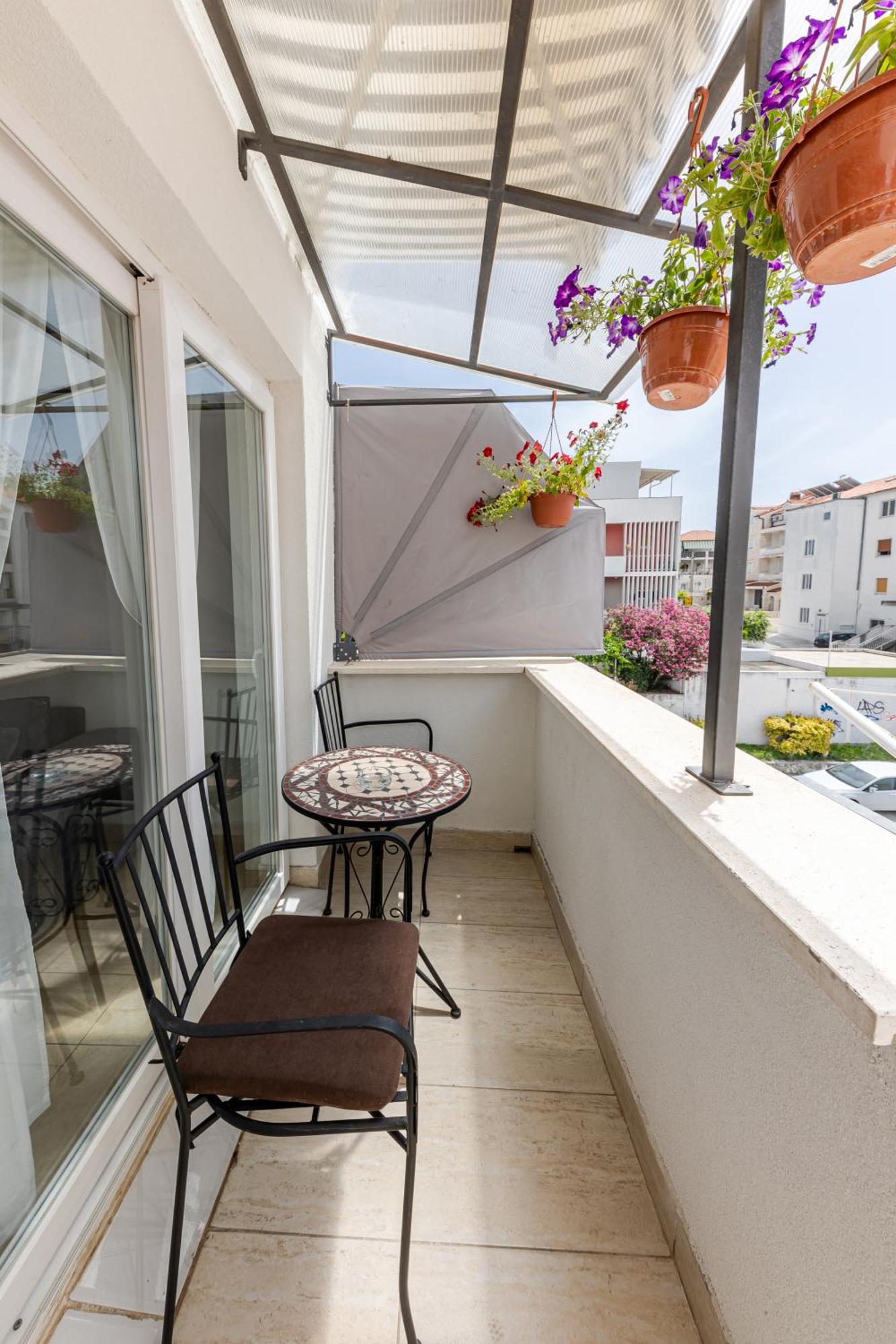 House Niko M With 6 Apartments Split Exteriér fotografie